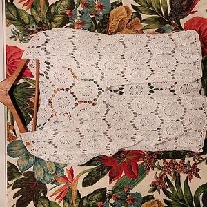 Joseph A VINTAGE CROCHET VEST, CAPPED SLEEVES, RAYON